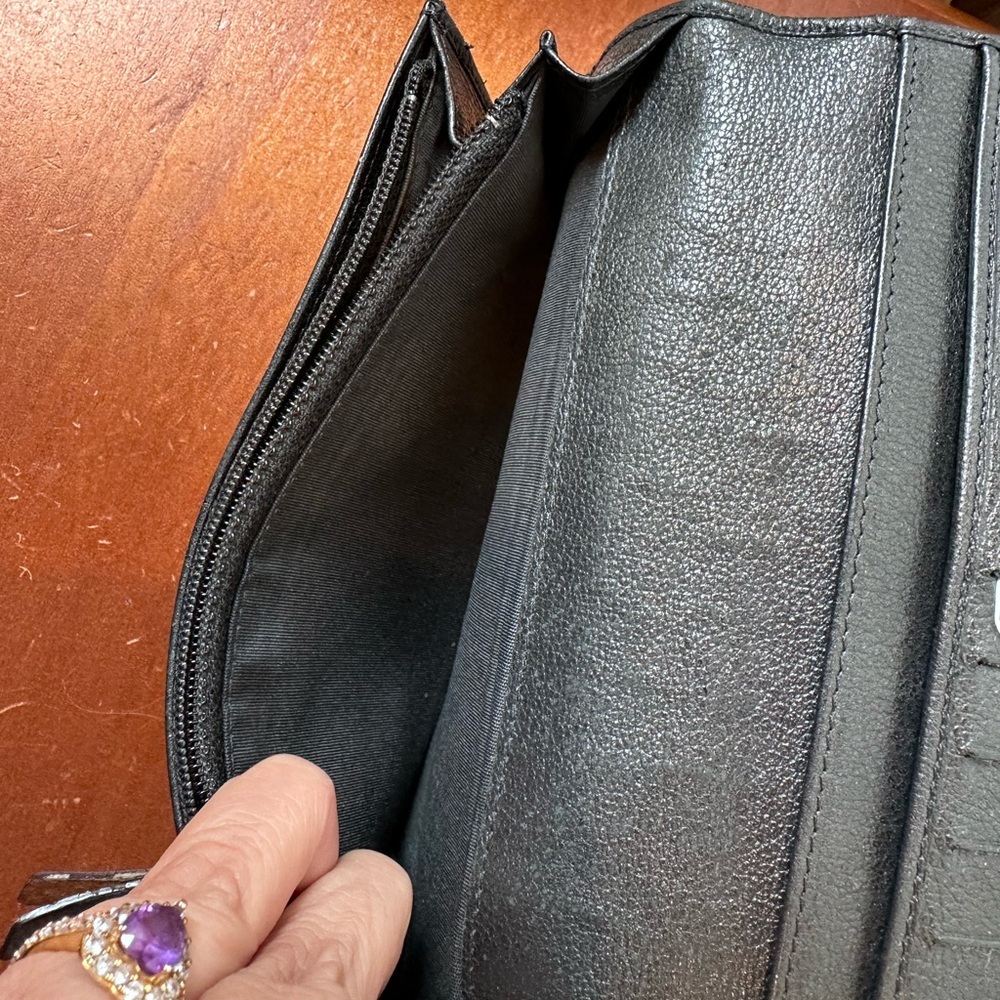 Chanel Black Camellia Wallet - Picture 7 of 9